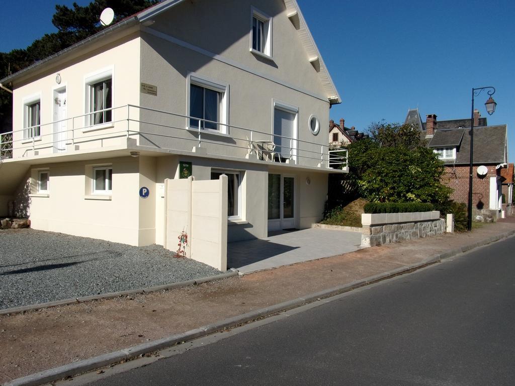 Le Petit Clos Des Camelias Veulettes-sur-Mer Dış mekan fotoğraf